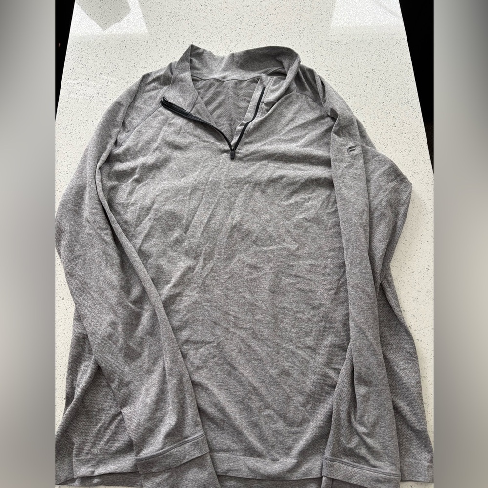 EUC Men’s Fabletics 1/4 Zip Shirt